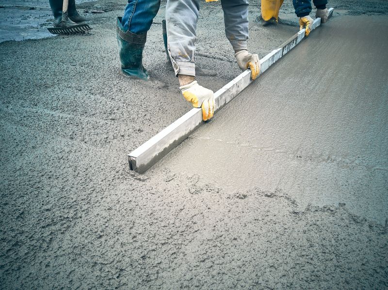 Professional Concrete Repair Crew